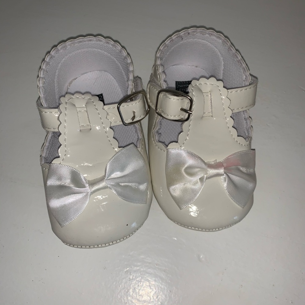 White girls dress pageant shoes
